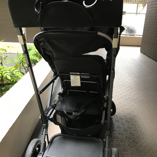 Joovy Caboose Ultralight 二人乗りベビーカー ブラック Joovy Caboose Ultralight 二人乗りベビーカー ブラック Caboose