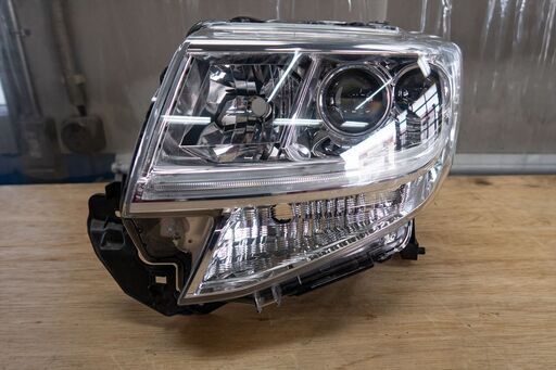 傷有】ダイハツ タントカスタム LA610S LA600S ヘッドライト 左 81185