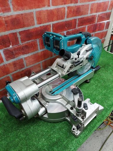 マキタ LS714D 充電式スライドマルノコ【リライズ野田愛宕店】【店頭取引限定】【中古】【管理番号：ITYQL6SXSN5C】 マキタ LS714D 充電式スライドマルノコ【リライズ野田愛宕店】【店頭