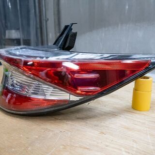 外装、車外用品 【美品】トヨタ エスティマ ACR55W ACR50W 後期 テール 