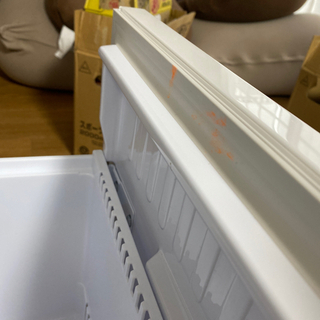 冷蔵庫　SHARP SJ-D14E-W