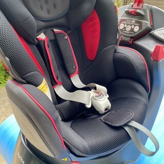 チャイルドシート アップリカ フラディアブリーズ 2012年