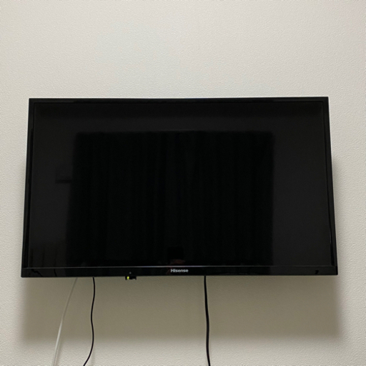ハイセンス32型テレビ(32K30)及び壁美人TI100 Sサイズ