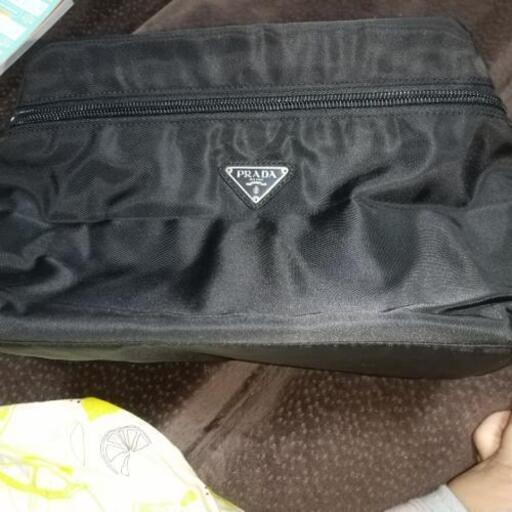 PRADAのバニティバッグ、値下げしました！