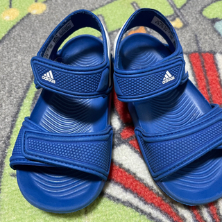 【ネット決済】adidas サンダル　子供シューズ　夏水遊び　1...