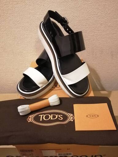 サンダル TOD'S Sandalo Basso 23A Fasce Sandals