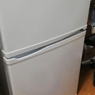 【お取り置き中】２ドア冷凍/冷蔵庫 90L