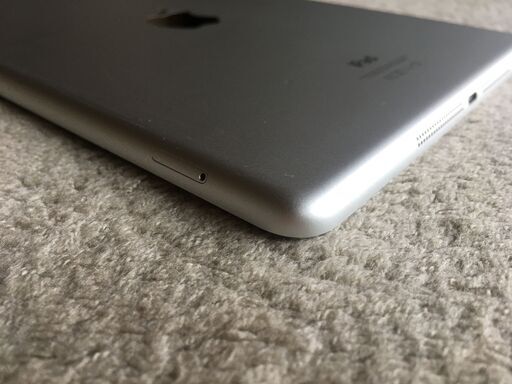 ipad air Wi-Fi+Cellular 16GB docomo キズ無しきれいな美品 【公式通販】
