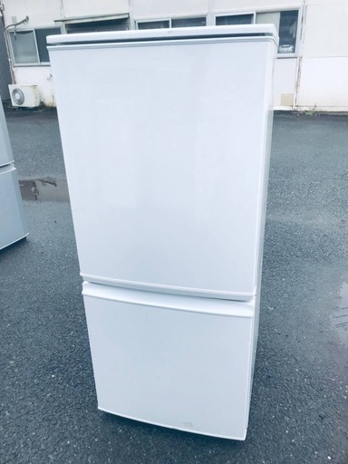 ♦️EJ619番 SHARPノンフロン冷凍冷蔵庫 【2015年製】