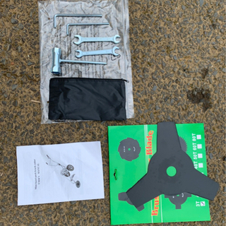 タイヤ付エンジン草刈機 手押し草刈り機　らくらく作業　最強52cc 新品