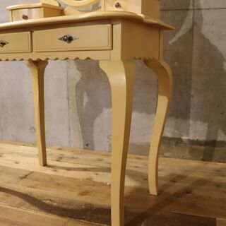 IDC OTSUKA(大塚家具)取り扱いブランドLYNN HOLLYN(リンホーリン)の