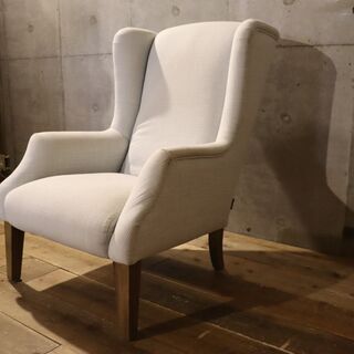 稀少な英国ブランドLAURA ASHLEY(ローラアシュレイ)のウィングバックチェアです。クラシカルなフォルムのハイバックソファは優しい色合いとシンプルなデザインでさまざまなテイストとの相性◎BH409