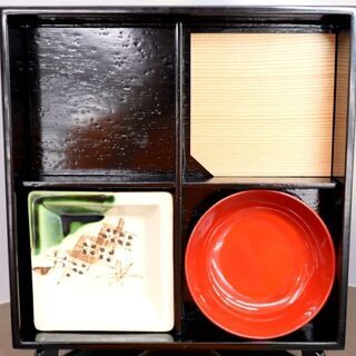 ☆ジモティー割引有り☆松花堂 切箔松葉 懐石弁当箱 未使用品