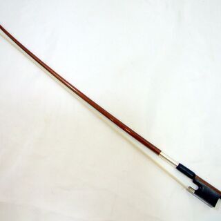 メンテ済み 美品 スズキバイオリン No520 分数 1/2 1990年 スイス製フェルナンブーコ弓 四角型ケース アジャスター内臓テールピース 良く鳴っています！！ 発表会 コンクールに 国産ヴァイオリン 全国発送対応 中古バイオリン 名古屋近郊 愛知県清須市より 管理（カ）8552 メンテ済み 美品 スズキバイオリン No520 分数 1/2 1990年 スイス製