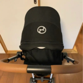 cybex EEZY S TWIST 日本未発売 引き取りに来られる方