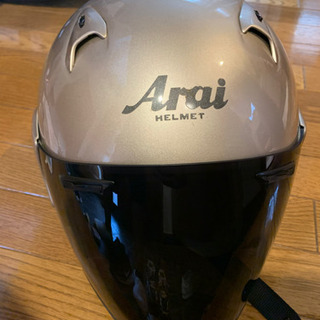 ヘルメット　バイク　Arai