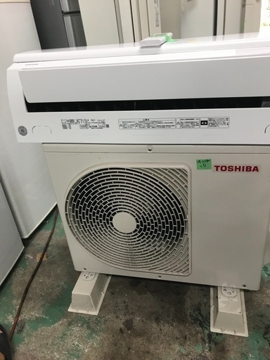 Toshiba 6 畳。 無料のエアコンの設置