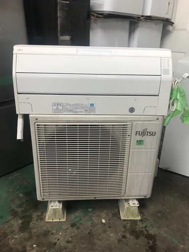 2014 Fujitsu 6 畳。 無料のエアコンの設置