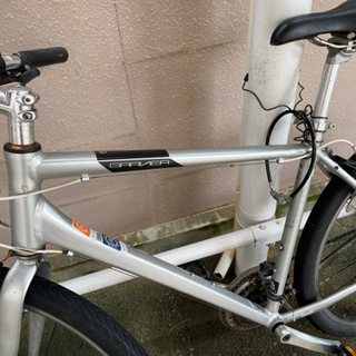クロスバイク　Giant  gravier   アルミ