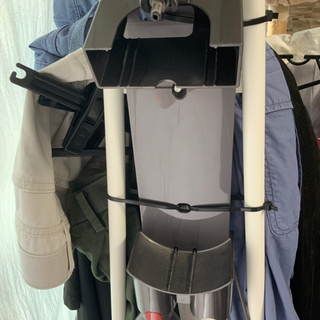 コードレス掃除機 dyson V7 fluffy SV11