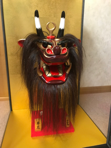 牛鬼の置物　ガラスケース入り