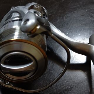 【新品】ダイワ　カルディア　2508R-SH　CALDIA DAIWA　スピニングリール