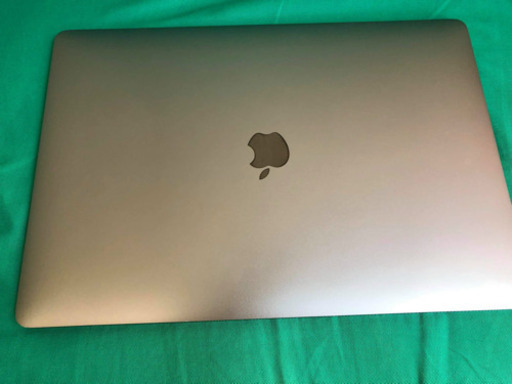 Mac Macbook Pro 2018 15inch , i9  2.9Ghz , 32GB