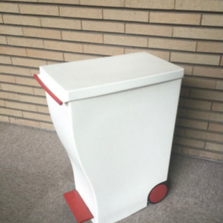 【ネット決済】スタイリッシュゴミ箱 kcudスリムペダル 
