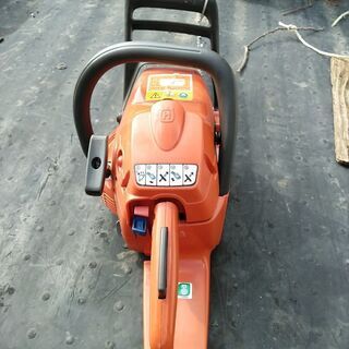 エンジン式チエンソ－ Husqvarma 236いかがですか