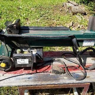 電動薪割機　破砕力7t　油圧式　FS7T-52　フットスイッチ付　家庭用　薪ストーブの薪割りにいかがですか？