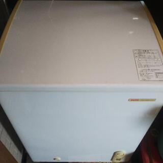 家庭用冷凍庫　サンヨー　HF-10CG