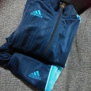 【ネット決済】adidas上下セット✩.*˚130cm