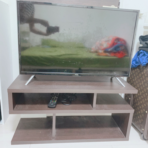 テレビ台付