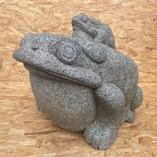 石灯篭 カエル 蛙 全長64㎝ 重さ約200kg位 庭石 観賞石 日本庭園 オブジェ 時代物 　①/SL1