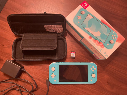 新品同様　任天堂　スイッチ　ライト　ターコイズ　おまけ付き