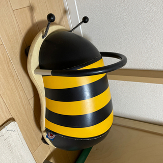 Bee形の遊具