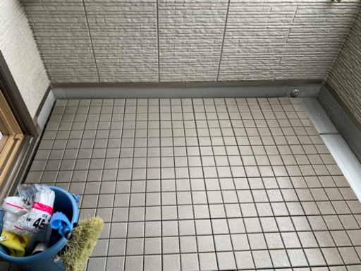 バルコニーの掃除のお仕事です 木村 播磨高岡のその他の無料広告 無料掲載の掲示板 ジモティー