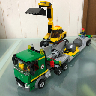 レゴ　パワーショベルとトレーラー4203