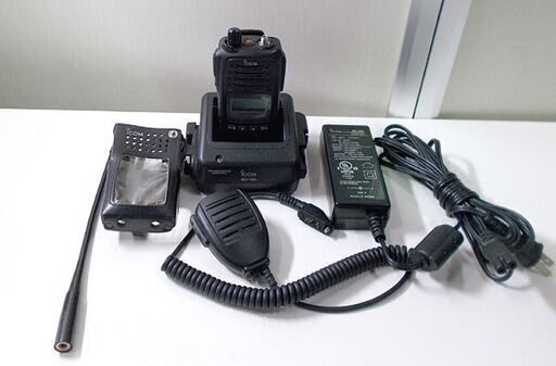 アイコム IC-D50 携帯型デジタル簡易無線機 充電器 マイク アイコム IC-D50 携帯型デジタル簡易無線機 充電器 マイク