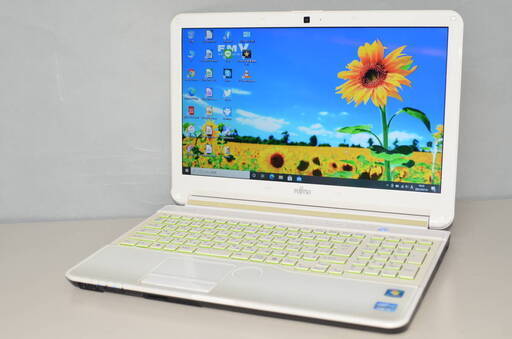 中古良品 ノートパソコン Windows10+office 富士通 AH53/E i3-2330M/新品SSD256GB/メモリ4GB/15.6インチ/無線/DVDマルチ/HDMI/便利なソフト