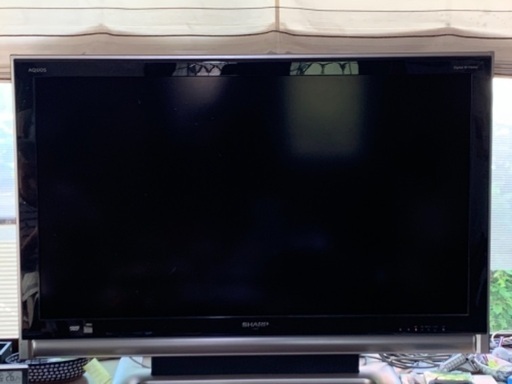 AQUOS 46インチテレビ