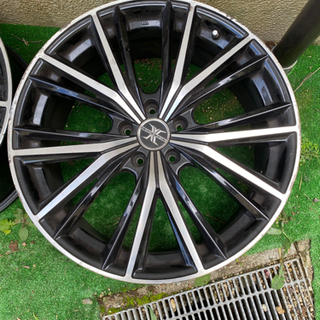 20インチ　アルミホイール　114.3×8.5j OFF 45