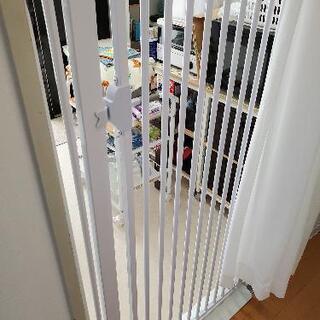 ペット、赤ちゃんゲート　幅74～77×高さ120cn