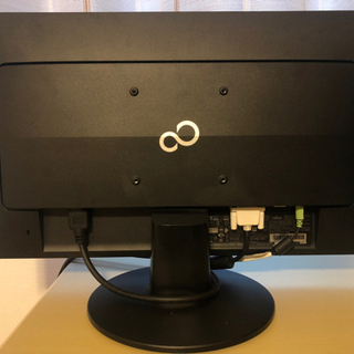 FUJITSU デスクトップ型PC