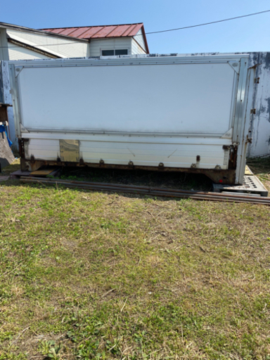 コンテナ　物置　2t 中古 値下げしました
