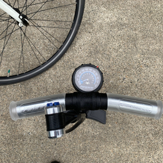 【新規受付一時中止】シルヴァ f24 2018年モデル 700×32C 490mm マット&グロスホワイト