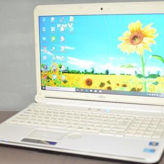 富士通 LIFEBOOK AH53/C i3 4GB 640GB Windows10