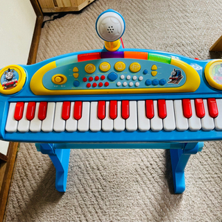 トーマス　ピアノ　おもちゃ