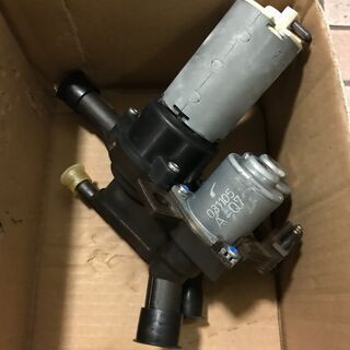W124 Eクラス  0018303784 ヒーター バルブ 純正品 未使用