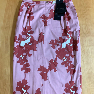 ESCADA 新品スカート サイズ38
